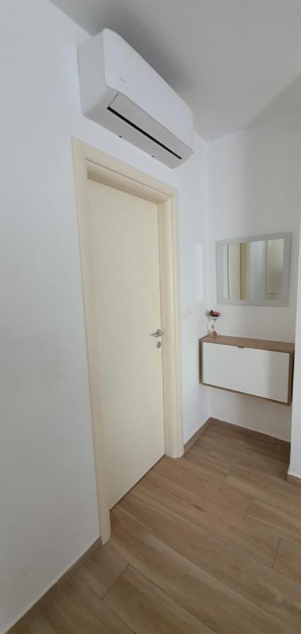 Apartment Sunrise With Private Parking Пула Екстер'єр фото