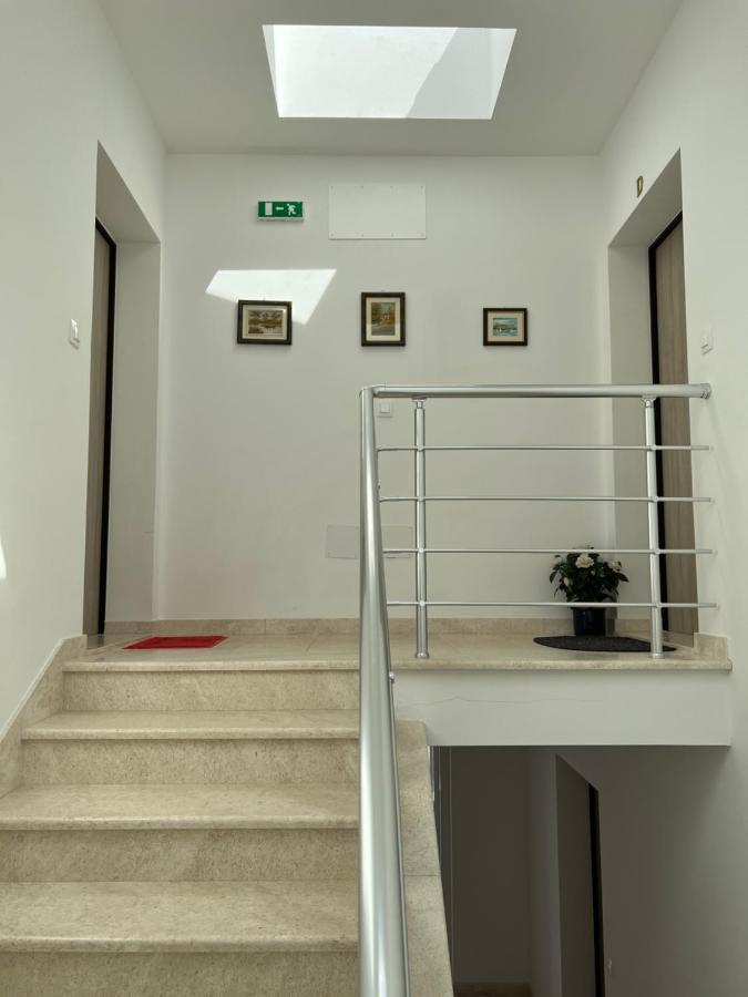 Apartment Sunrise With Private Parking Пула Екстер'єр фото