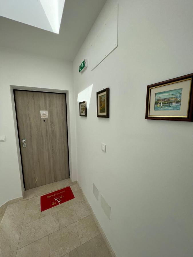 Apartment Sunrise With Private Parking Пула Екстер'єр фото