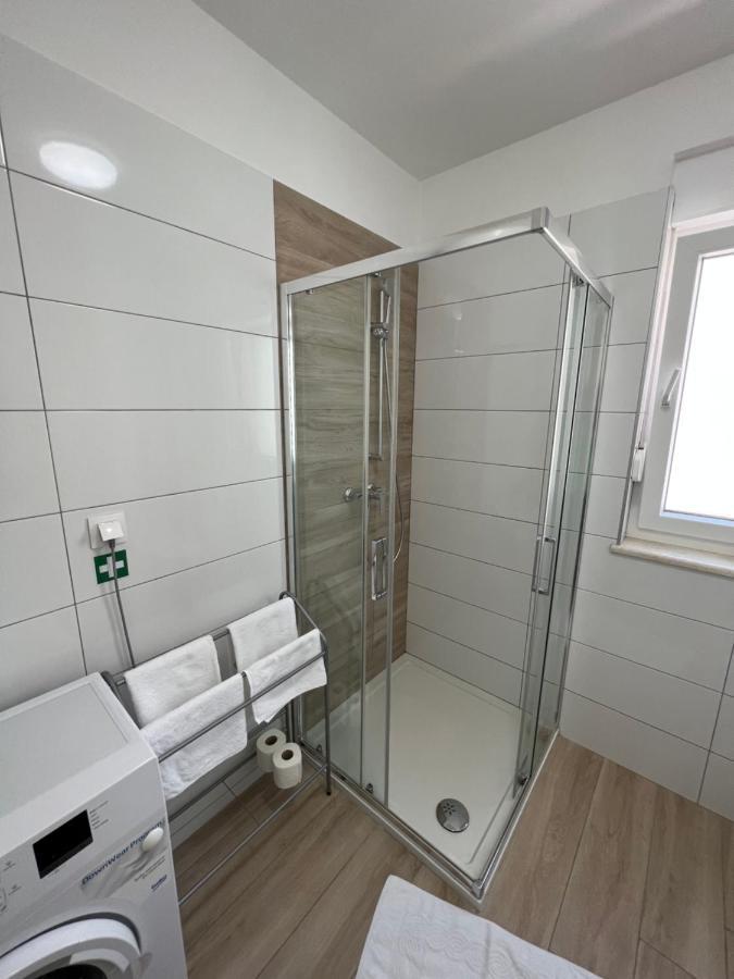 Apartment Sunrise With Private Parking Пула Екстер'єр фото