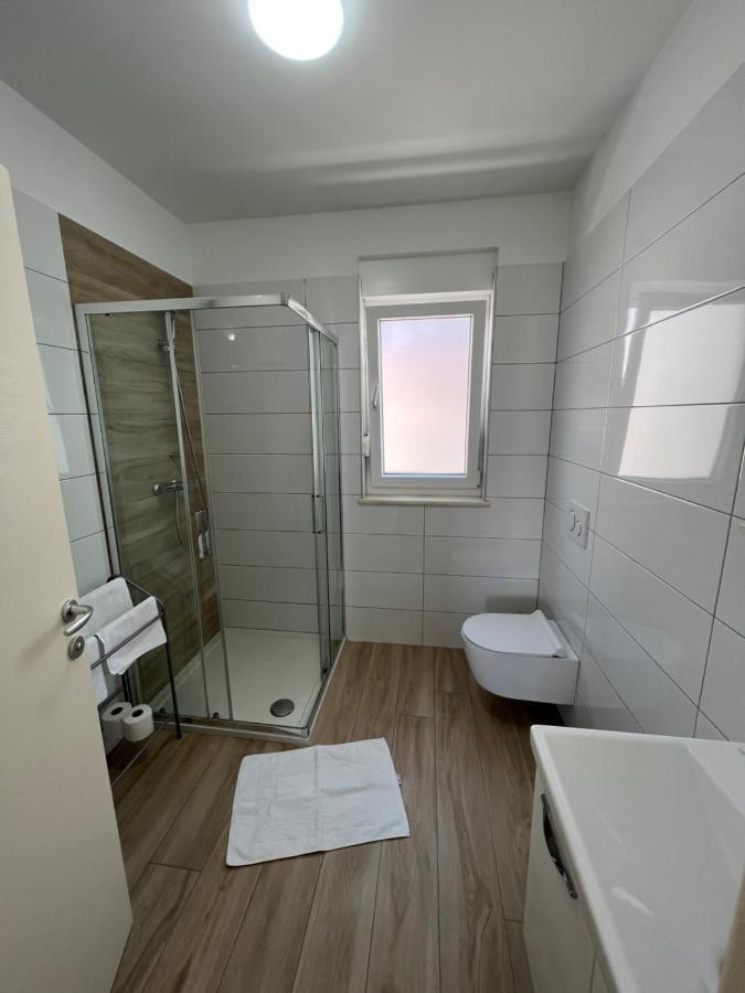 Apartment Sunrise With Private Parking Пула Екстер'єр фото