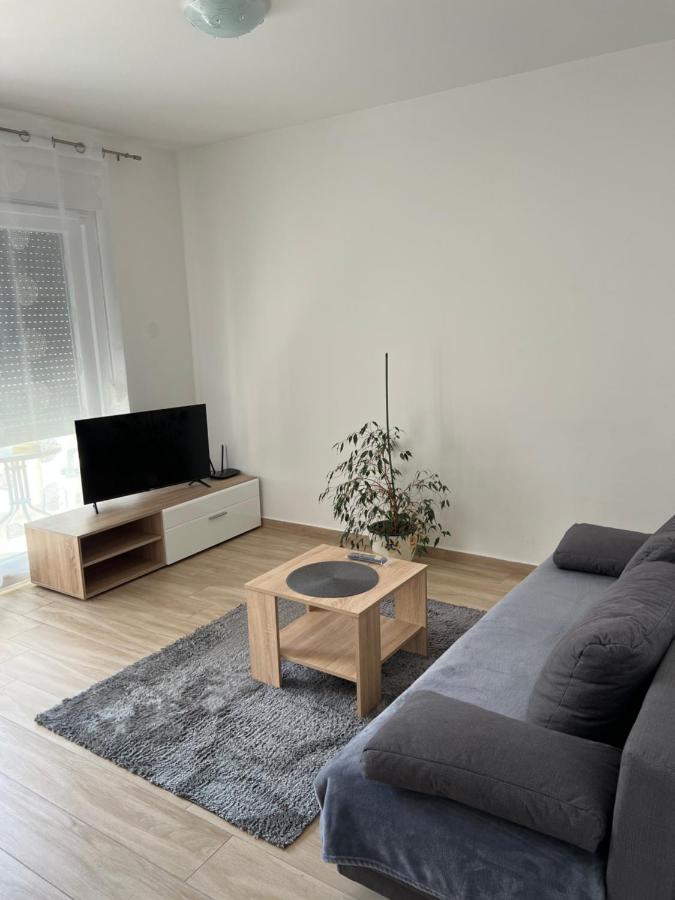 Apartment Sunrise With Private Parking Пула Екстер'єр фото